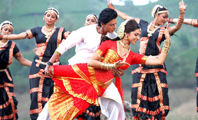 Watch: Shahrukh romancing Deepika in ‘Titli’ song
